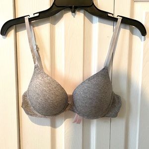 Victoria’s Secret Pink Wear Everywhere Push-up Bra